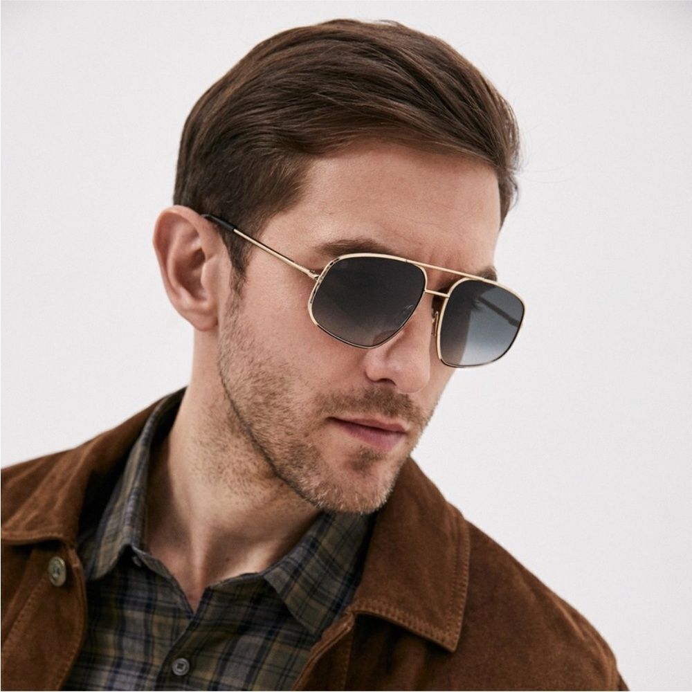 Givenchy Gradient Unisex Aviator sunglasses model GV 7193/S & Case $560